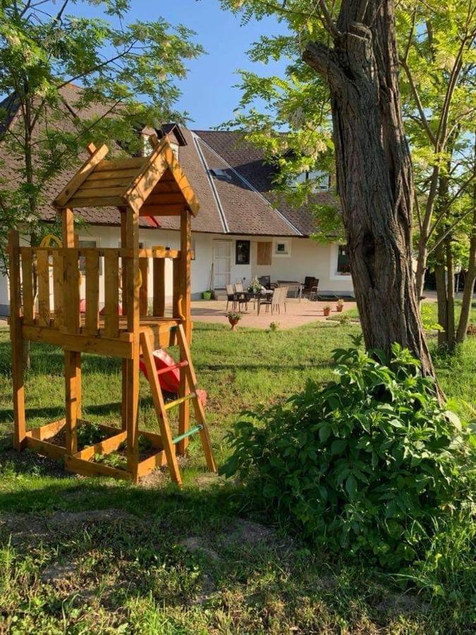 Levendulakert Siofok Apartmanhaz Exteriör bild